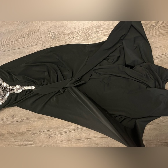 Fancy dress for prom/ outing/ wedding - Picture 3 of 6